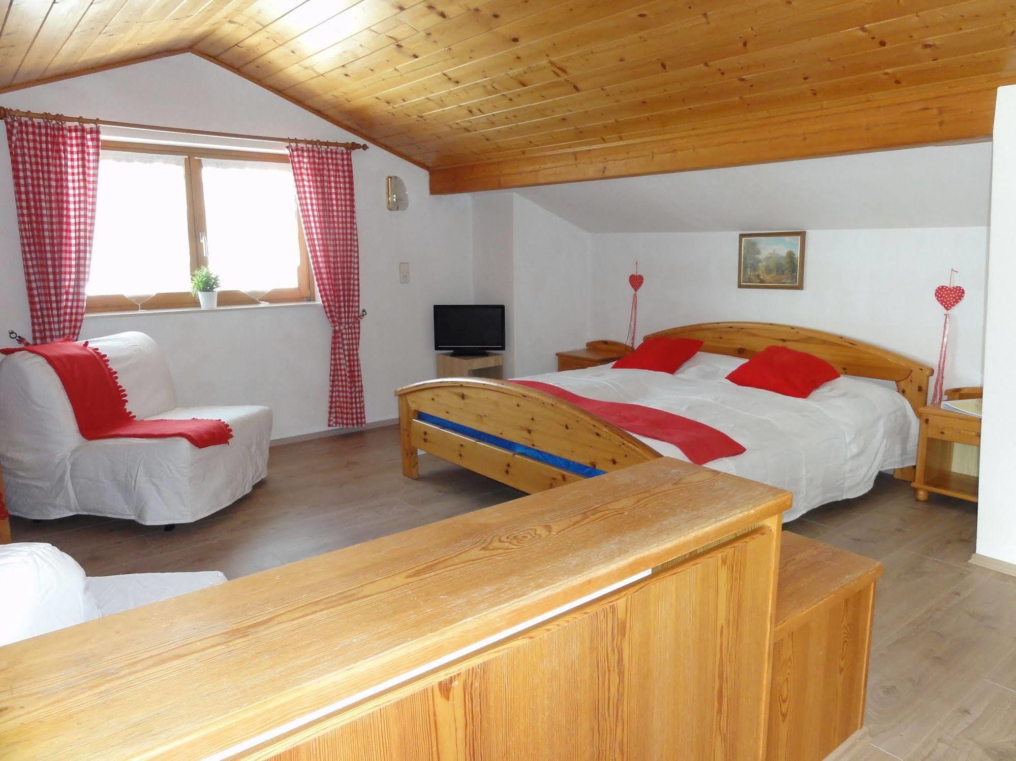 Pension Adlerhorst Steindorf am Ossiacher See Bagian luar foto